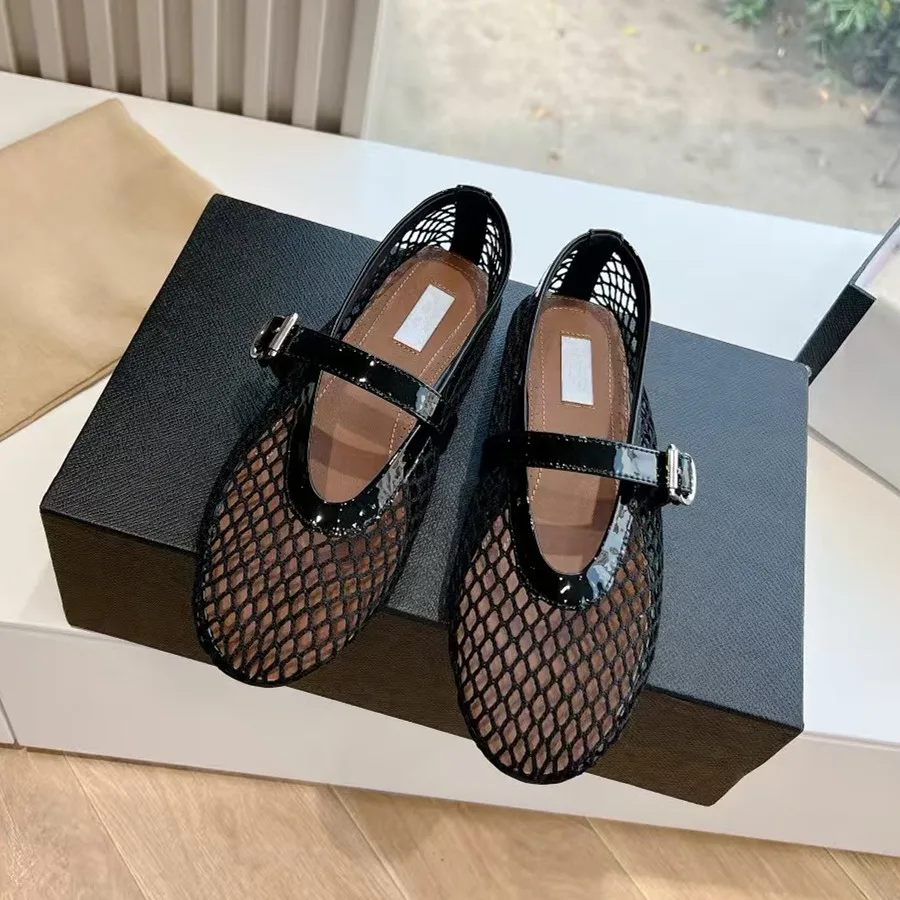 Chaussures plates Mary Jane po - Belted Shirt Dress avis et prix